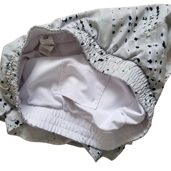 Fabletics Latrice High Performing Medium Shorts Double Layer w/Compression Liner - Picture 7 of 8